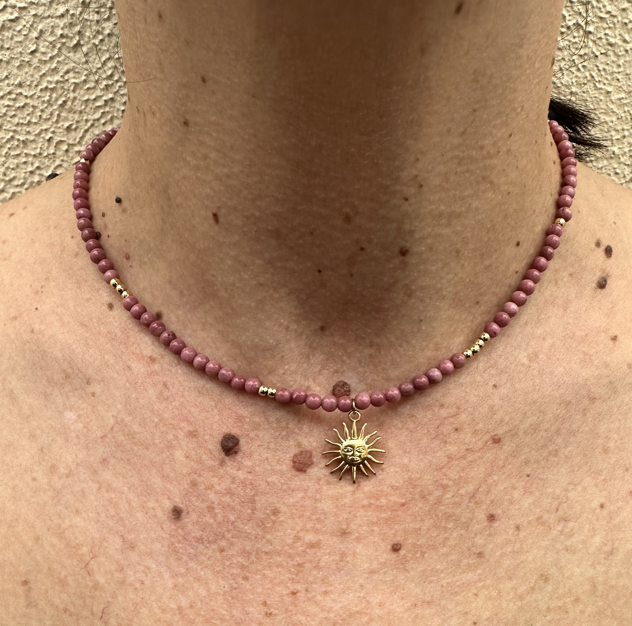COLLAR KAELI RODONITA