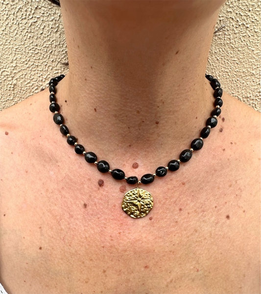 COLLAR ISIS OBSIDIANA